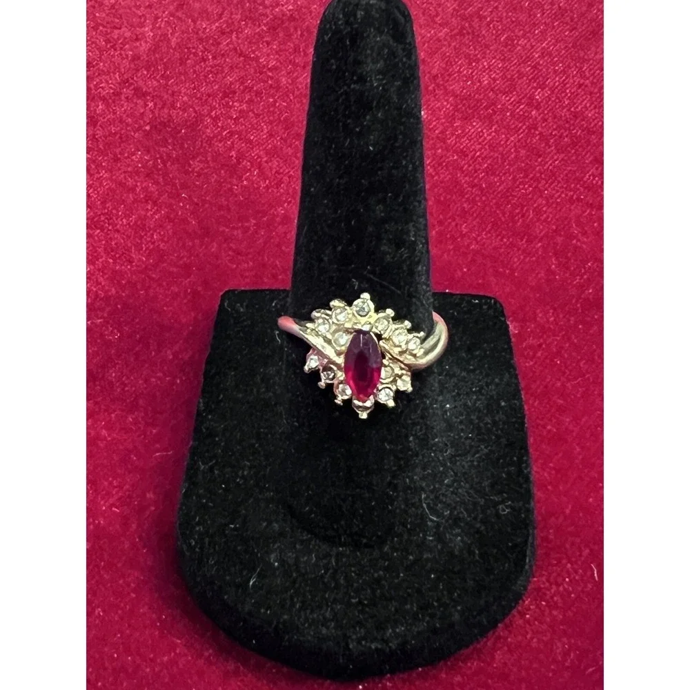 Vintage Pink Gemstone‎ Ring Costume Jewelry Size 6